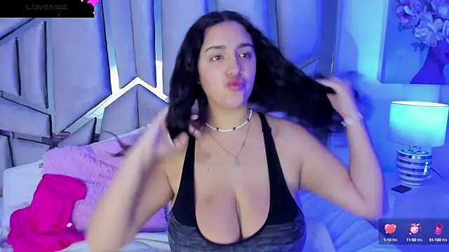 Snapshot of paulette_dupont chatting on February 2025 03:34:02 AM paulette dupont online show from February 2025 03:34:02 AM