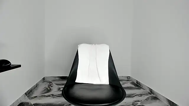 Snapshot of mikee_scooth chatting on November 2025 06:30:01 PM mikee scooth online show from November 2025 06:30:01 PM