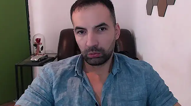 Snapshot of Leo_1617 chatting on December 2024 11:16:01 AM Leo 1617 online show from December 2024 11:16:01 AM