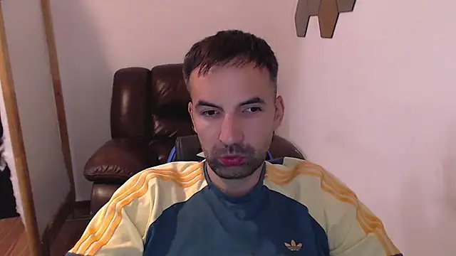 Snapshot of Leo_1617 chatting on September 2025 08:36:02 PM Leo 1617 online show from September 2025 08:36:02 PM