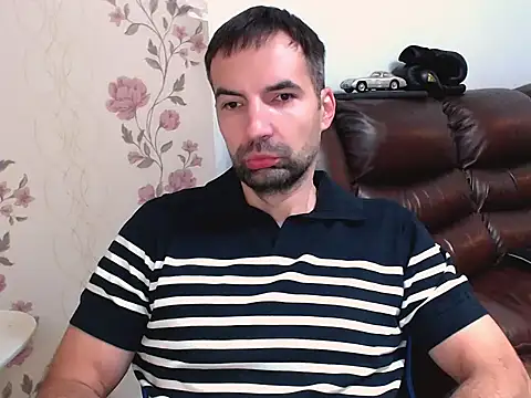 Snapshot of Leo_1617 chatting on October 2025 08:59:01 AM Leo 1617 online show from October 2025 08:59:01 AM