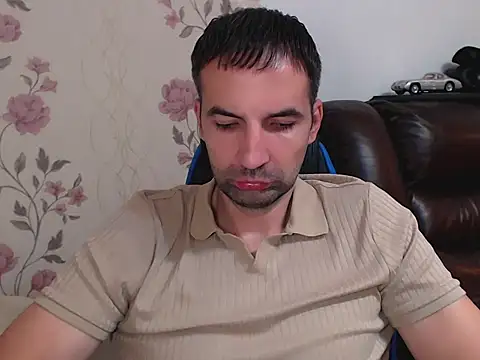 Snapshot of Leo_1617 chatting on November 2025 09:52:02 AM Leo 1617 online show from November 2025 09:52:02 AM