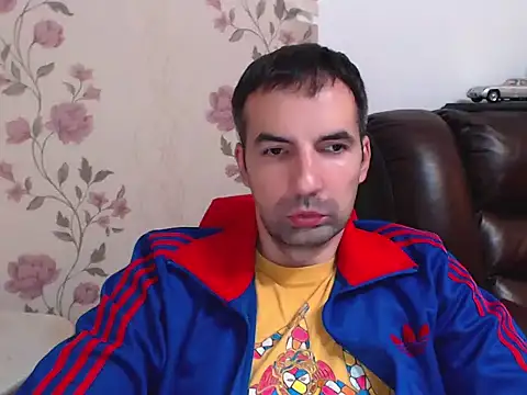 Snapshot of Leo_1617 chatting on November 2025 06:17:01 PM Leo 1617 online show from November 2025 06:17:01 PM