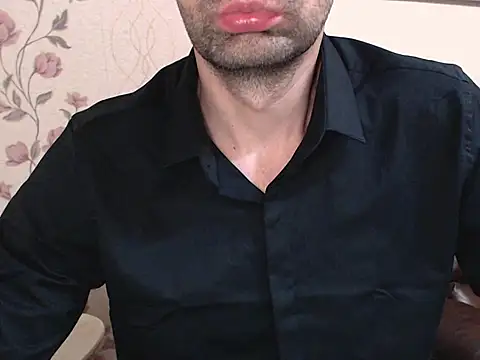 Snapshot of Leo_1617 chatting on November 2025 06:19:02 PM Leo 1617 online show from November 2025 06:19:02 PM