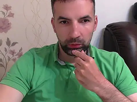 Snapshot of Leo_1617 chatting on May 2026 11:04:02 AM Leo 1617 online show from May 2026 11:04:02 AM