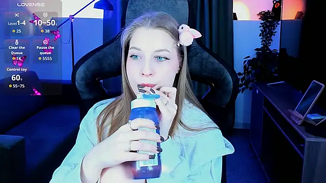 CuteMousee online show from March 2026 09:02:01 AM