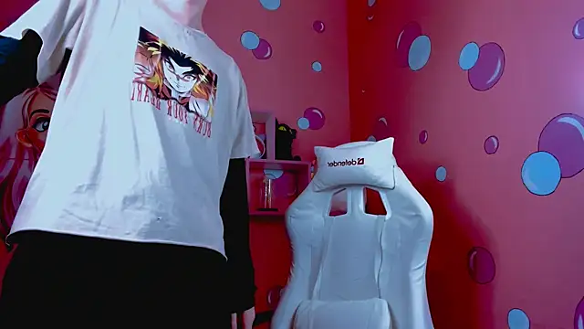 Snapshot of LukeSweet chatting on December 2025 11:19:01 AM LukeSweet online show from December 2025 11:19:01 AM