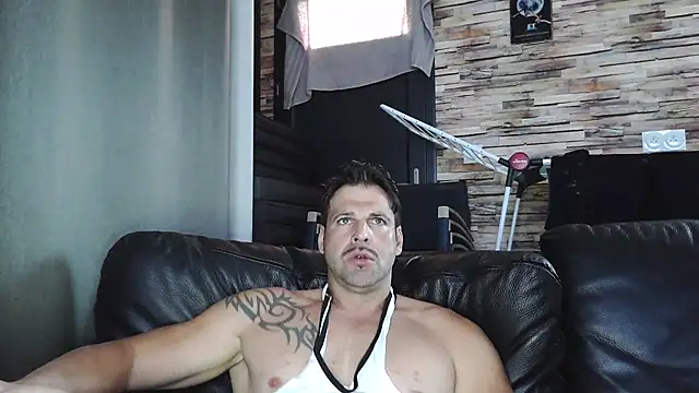 Snapshot of XxBigboybandxX chatting on October 2025 03:33:02 PM XxBigboybandxX online show from October 2025 03:33:02 PM