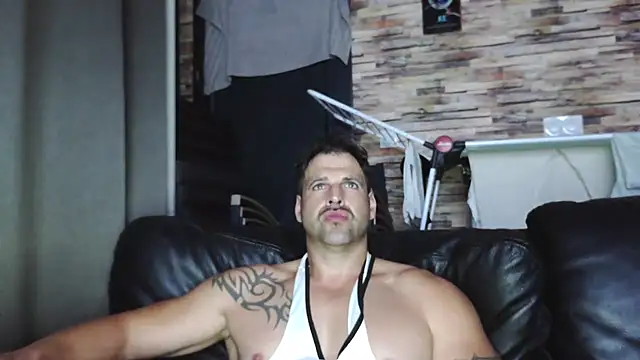 Snapshot of XxBigboybandxX chatting on November 2025 06:09:02 PM XxBigboybandxX online show from November 2025 06:09:02 PM