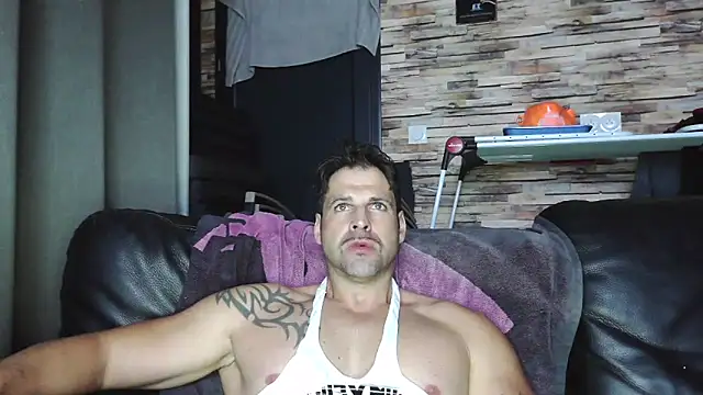 Snapshot of XxBigboybandxX chatting on November 2025 06:51:01 PM XxBigboybandxX online show from November 2025 06:51:01 PM