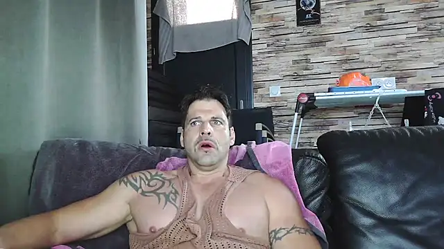 Snapshot of XxBigboybandxX chatting on November 2025 02:50:02 PM XxBigboybandxX online show from November 2025 02:50:02 PM