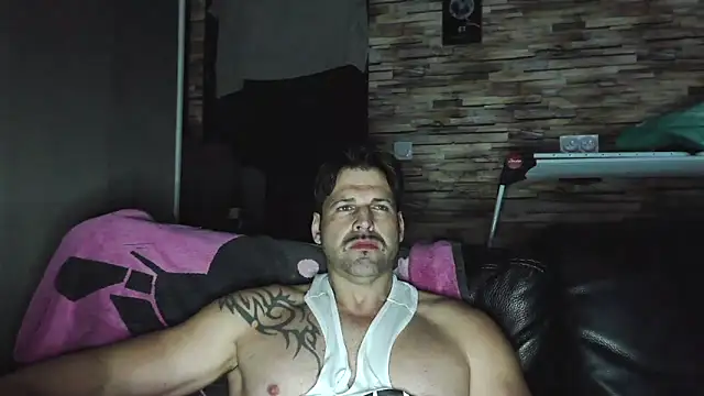 XxBigboybandxX online show from January 2026 06:44:02 PM