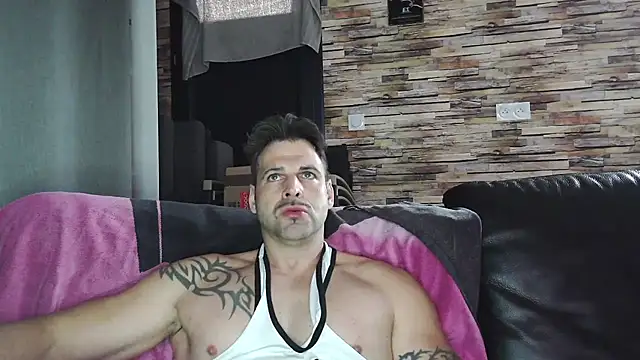 XxBigboybandxX online show from February 2026 12:43:02 PM