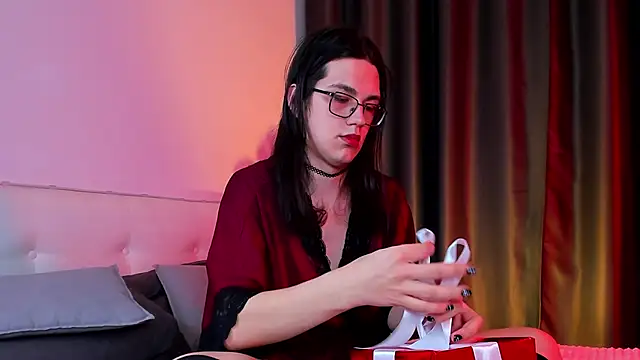 Alfreda Mills online show from February 2025 03:01:01 AM