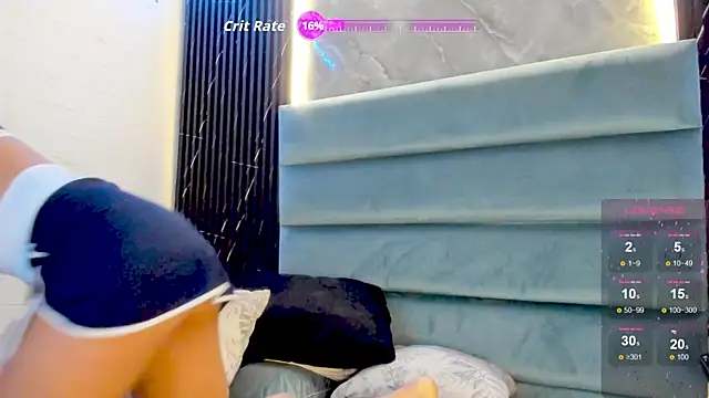 Snapshot of MelodiLovee_ chatting on November 2025 05:33:01 PM MelodiLovee online show from November 2025 05:33:01 PM