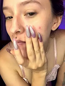 Ginger Foxy online show from April 2026 07:51:02 PM