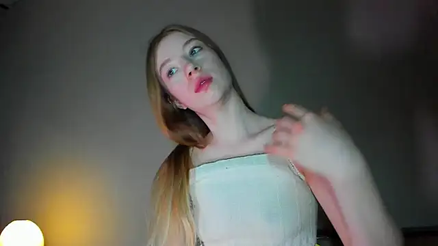 minidivaa  online show from April 2026 07:22:01 PM