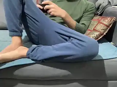 Snapshot of 4small4inchlol chatting on December 2024 05:55:02 PM 4small4inchlol online show from December 2024 05:55:02 PM