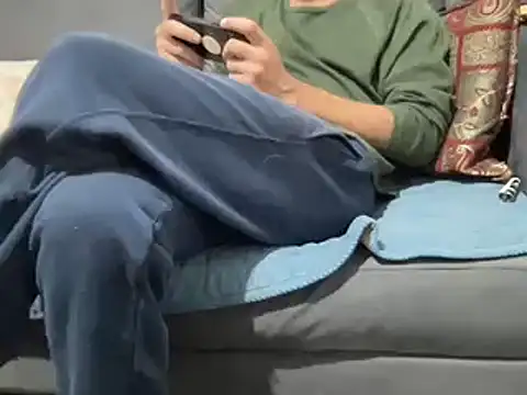 Snapshot of 4small4inchlol chatting on December 2024 07:54:02 PM 4small4inchlol online show from December 2024 07:54:02 PM