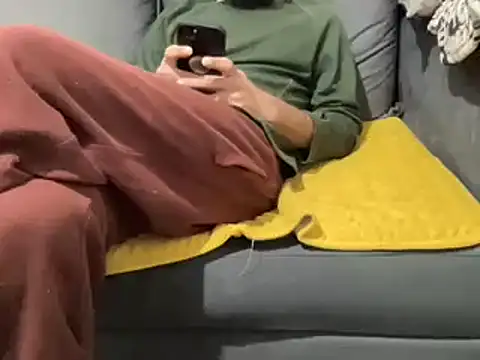 Snapshot of 4small4inchlol chatting on February 2025 06:48:02 PM 4small4inchlol online show from February 2025 06:48:02 PM