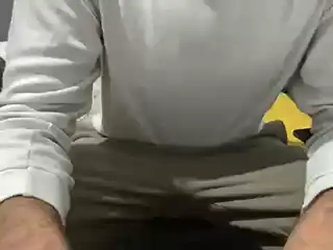 Snapshot of 4small4inchlol chatting on February 2025 05:04:02 PM 4small4inchlol online show from February 2025 05:04:02 PM