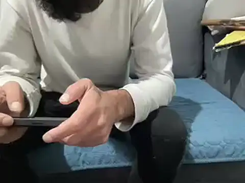 Snapshot of 4small4inchlol chatting on February 2025 04:13:02 PM 4small4inchlol online show from February 2025 04:13:02 PM