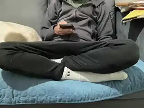 Snapshot of 4small4inchlol chatting on February 2025 09:32:02 AM 4small4inchlol online show from February 2025 09:32:02 AM