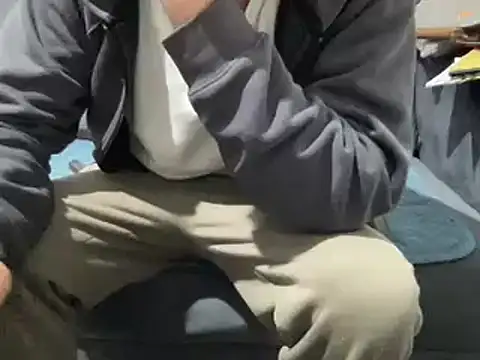 Snapshot of 4small4inchlol chatting on February 2025 11:34:02 PM 4small4inchlol online show from February 2025 11:34:02 PM