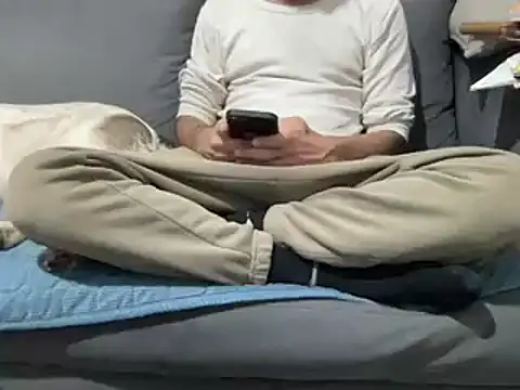 Snapshot of 4small4inchlol chatting on March 2025 07:06:02 PM 4small4inchlol online show from March 2025 07:06:02 PM