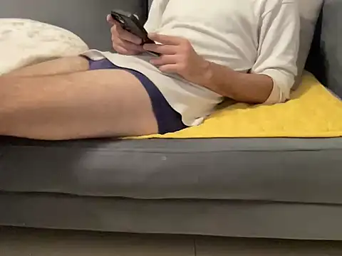 Snapshot of 4small4inchlol chatting on November 2025 02:53:02 PM 4small4inchlol online show from November 2025 02:53:02 PM