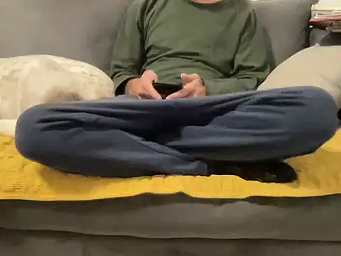 Snapshot of 4small4inchlol chatting on December 2025 06:12:02 PM 4small4inchlol online show from December 2025 06:12:02 PM