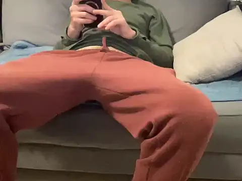 4small4inchlol online show from January 2026 10:02:02 PM