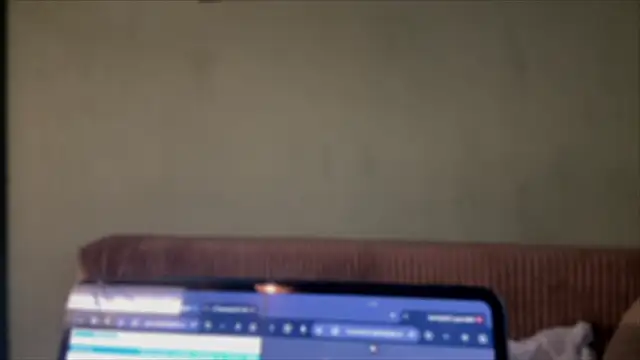 Snapshot of courteous_raspberrry chatting on October 2025 06:01:02 AM courteous raspberrry online show from October 2025 06:01:02 AM