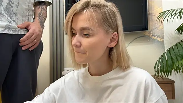 Snapshot of Adelovenick chatting on November 2025 11:56:01 AM Adelovenick online show from November 2025 11:56:01 AM