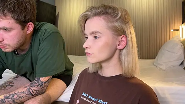 Snapshot of Adelovenick chatting on November 2025 12:15:01 PM Adelovenick online show from November 2025 12:15:01 PM