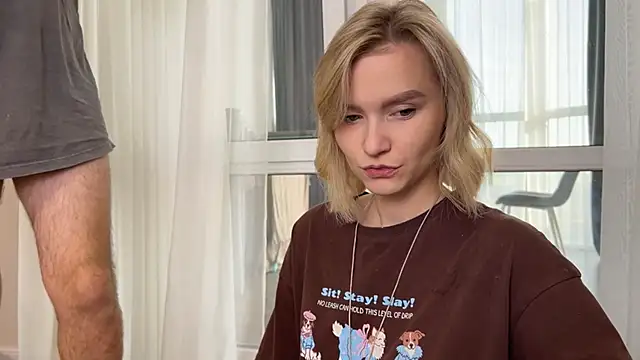 Snapshot of Adelovenick chatting on November 2025 08:47:01 AM Adelovenick online show from November 2025 08:47:01 AM