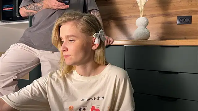 Adelovenick online show from February 2026 08:51:02 PM