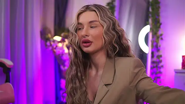 AvaShayy online show from February 2025 01:46:02 AM