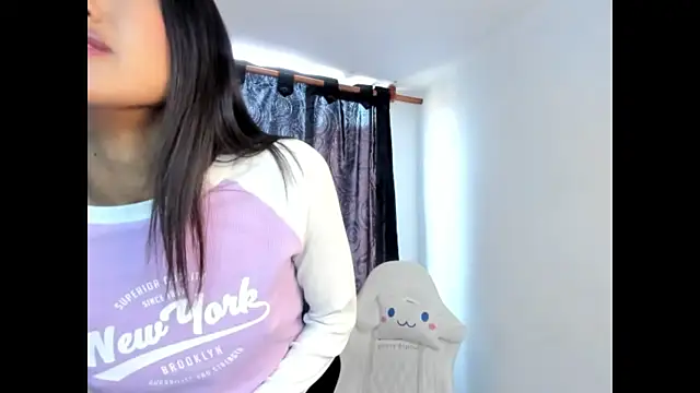 meganthompsonn22 online show from July 2026 02:56:01 PM