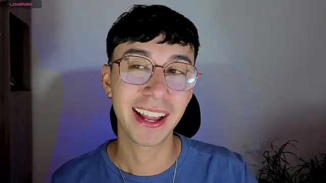 cameron cum online show from October 2025 05:00:01 PM