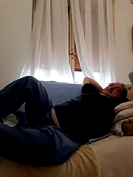 Snapshot of bluangelo chatting on March 2025 12:36:02 PM bluangelo online show from March 2025 12:36:02 PM