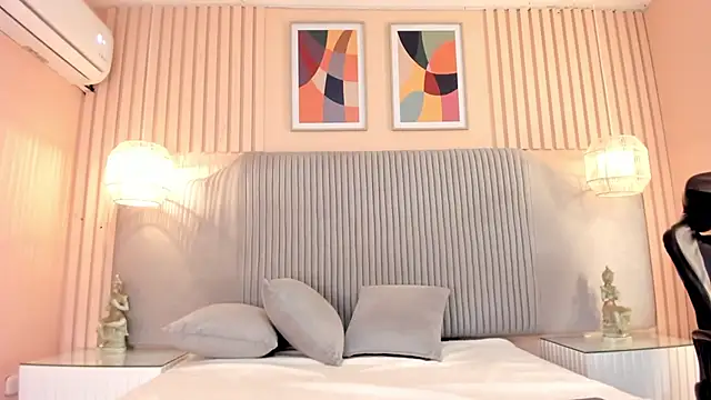 samyriverss online show from November 2025 11:00:01 AM