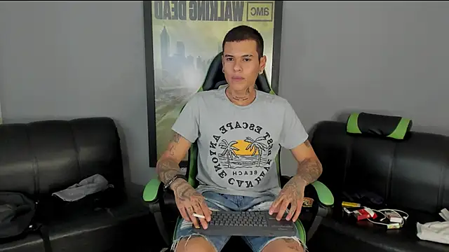 Snapshot of jamesinked_ chatting on January 2025 09:31:02 PM jamesinked  online show from January 2025 09:31:02 PM