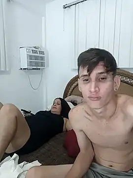 Milfvalesk online show from January 2026 04:37:02 AM