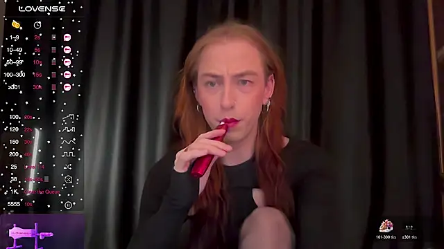 Snapshot of Avril_Pearly_ chatting on November 2025 02:30:01 PM Avril Pearly online show from November 2025 02:30:01 PM