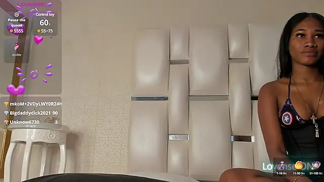 vayoleen online show from February 2025 09:00:01 PM