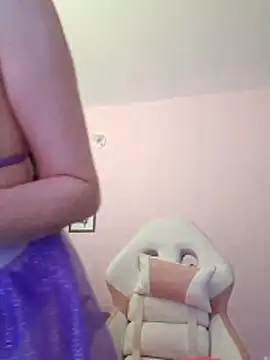 Snapshot of sophie_pazz chatting on October 2025 09:37:01 PM sophie pazz online show from October 2025 09:37:01 PM