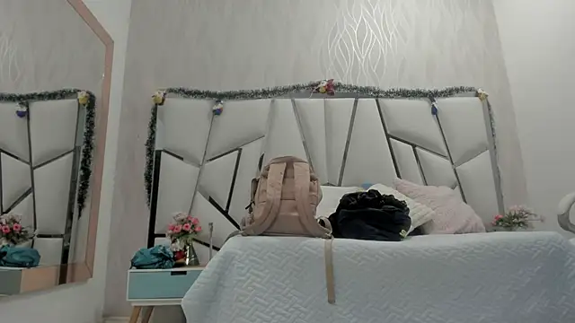 Victoriaa millers online show from November 2025 07:13:02 PM