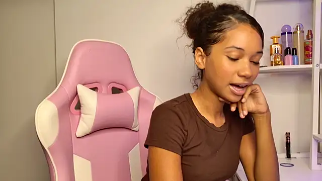 Snapshot of cedaya444 chatting on September 2025 11:42:02 PM cedaya444 online show from September 2025 11:42:02 PM