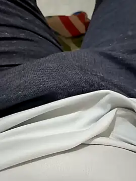 Snapshot of beautiful_hands_ chatting on January 2025 04:24:01 PM beautiful hands online show from January 2025 04:24:01 PM